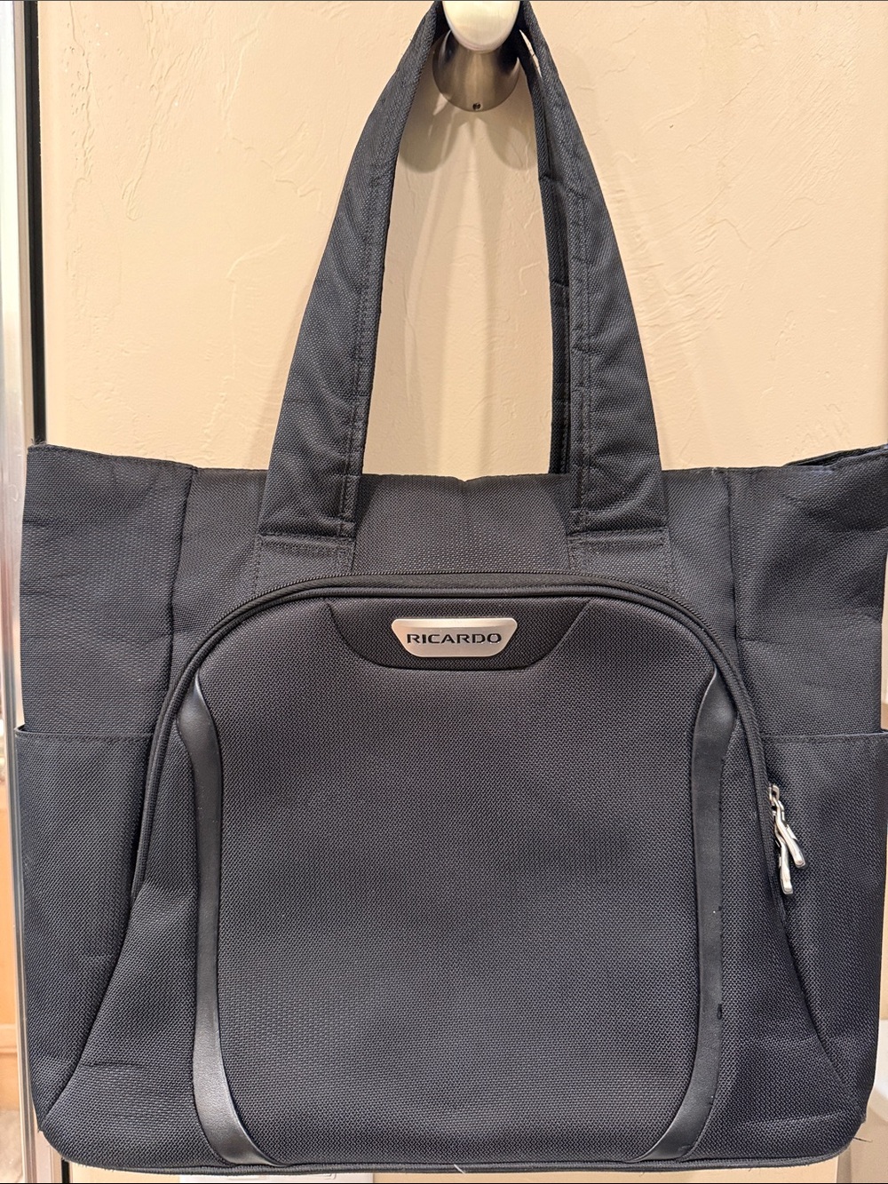 Ricardo Travel Tote Bag with Trolley Sleeve